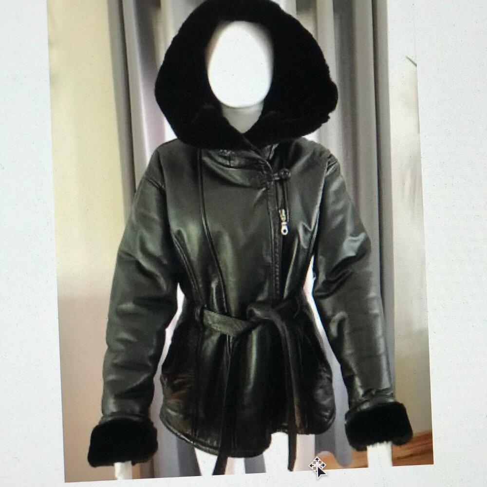 Wilsons Black Fur-lined Leather jacket with hood, M